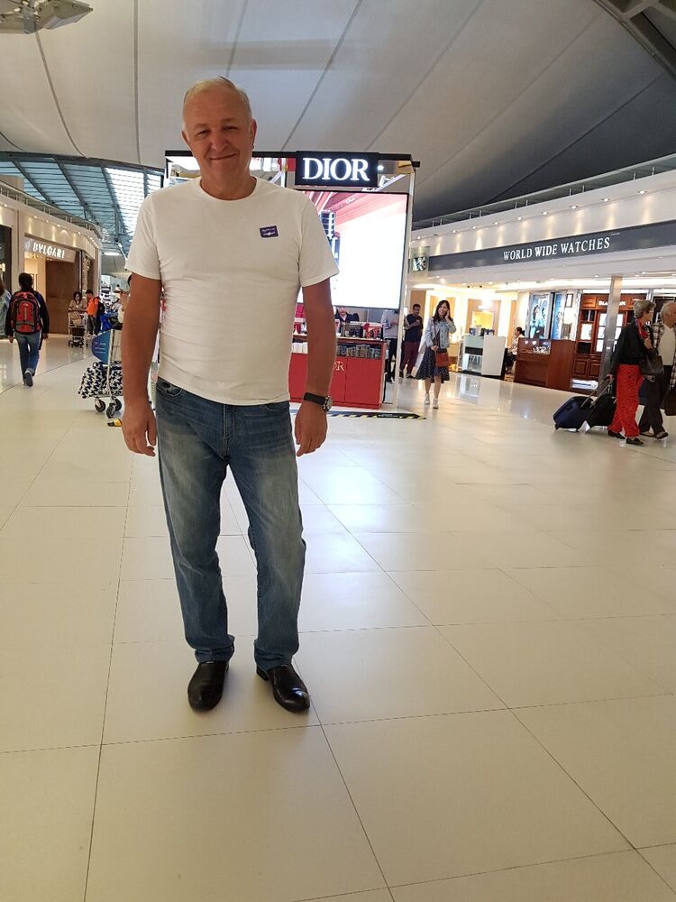  51434038  Viktor, 67 ,    