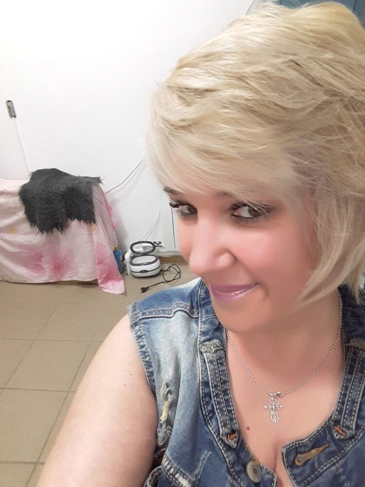  7630478  Elena, 48 ,    