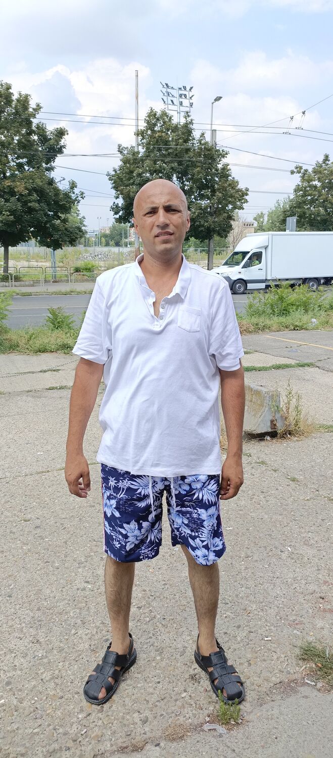  44718718  SHOKHIN, 42 ,    