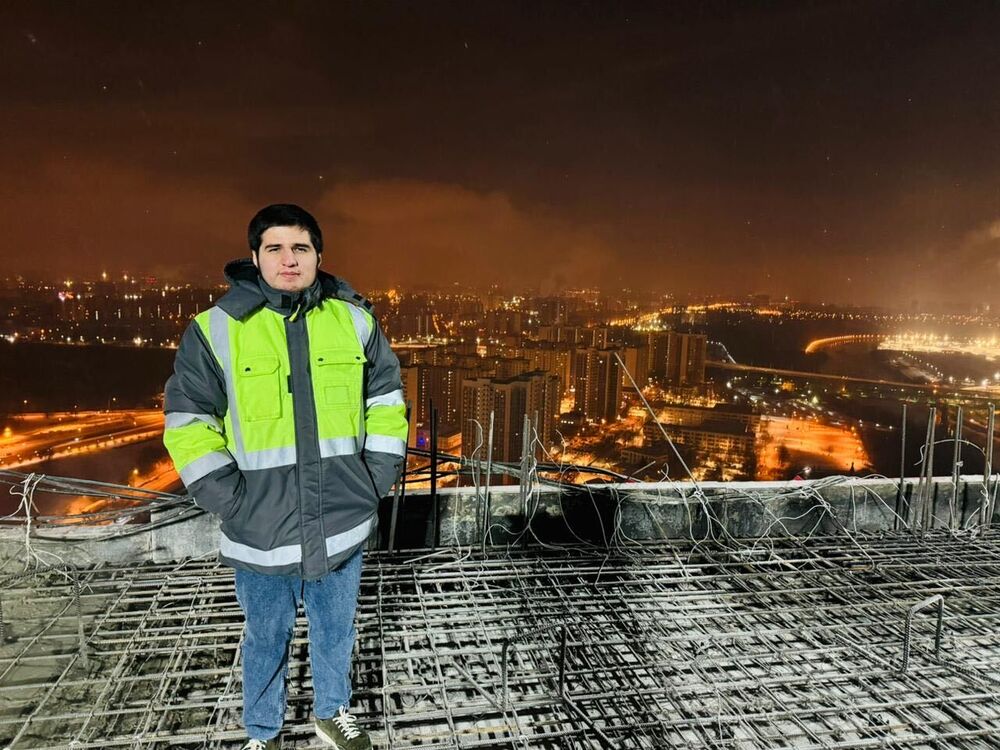 39993228  , 24 ,    