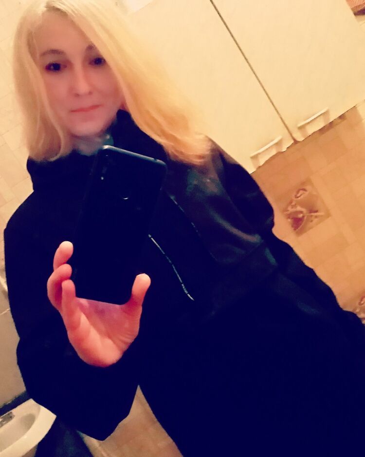 ���� 17240878 ������� Lilia, 44 ����, ���� ���������� � �����