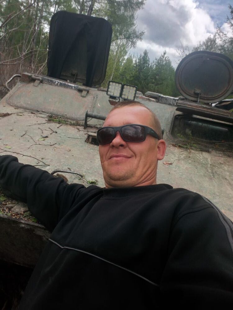  32078928  , 39 ,    