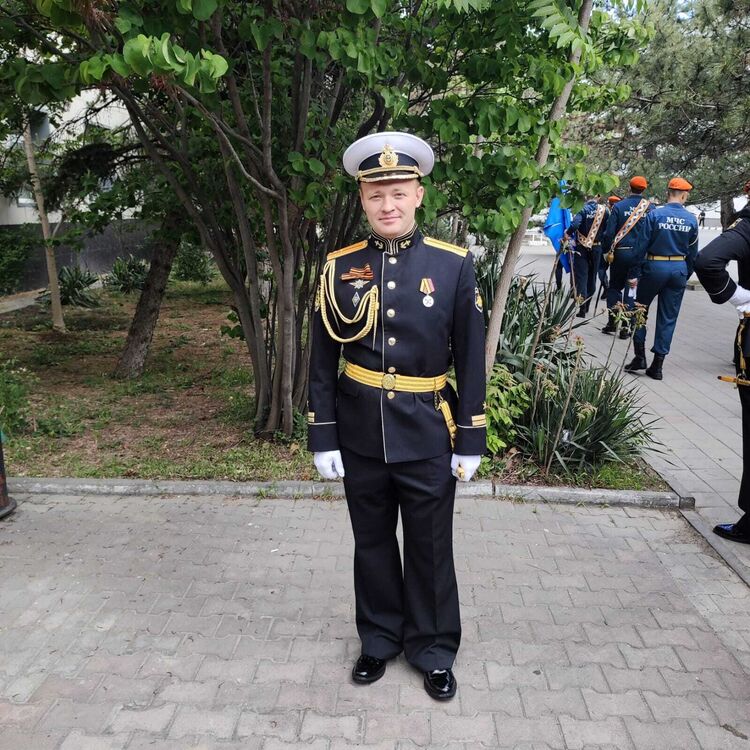 ���������� �����������, ���� ������� ������, 33 ����, ������������ ��� ������, ����� � ���������, c�������� ���������