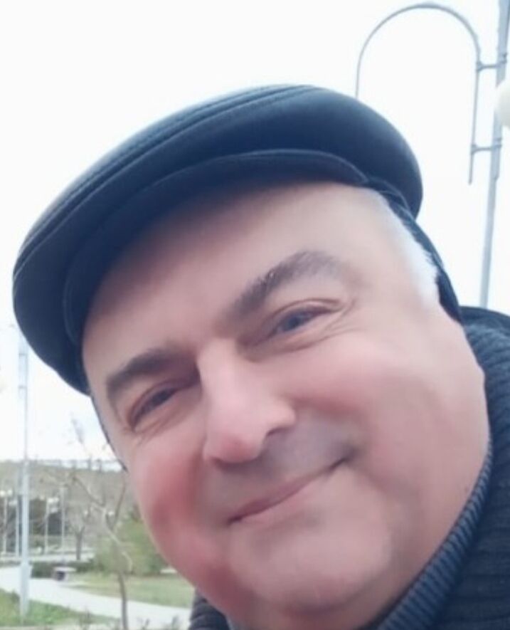  ,   Garry, 54 ,   ,   
