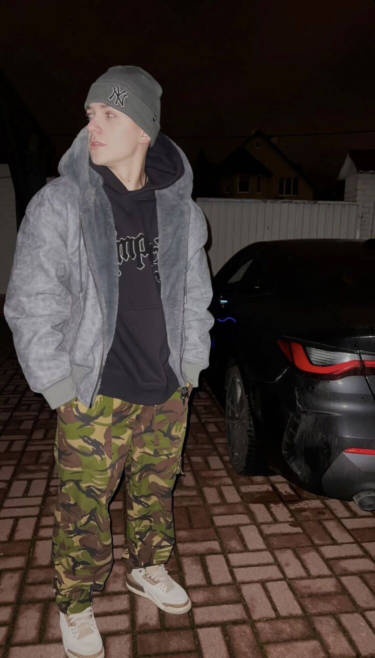  Warszawa,   , 23 ,   ,   , c , 