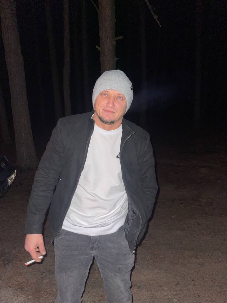  Bialobrzegi,   , 37 ,   ,   