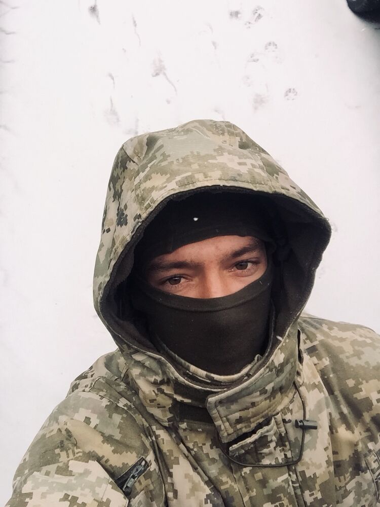  46883488  , 28 ,    