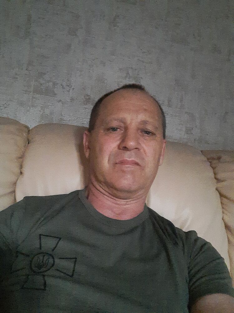  41884208  , 57 ,    