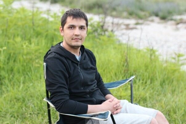  ,   Russel, 38 ,   