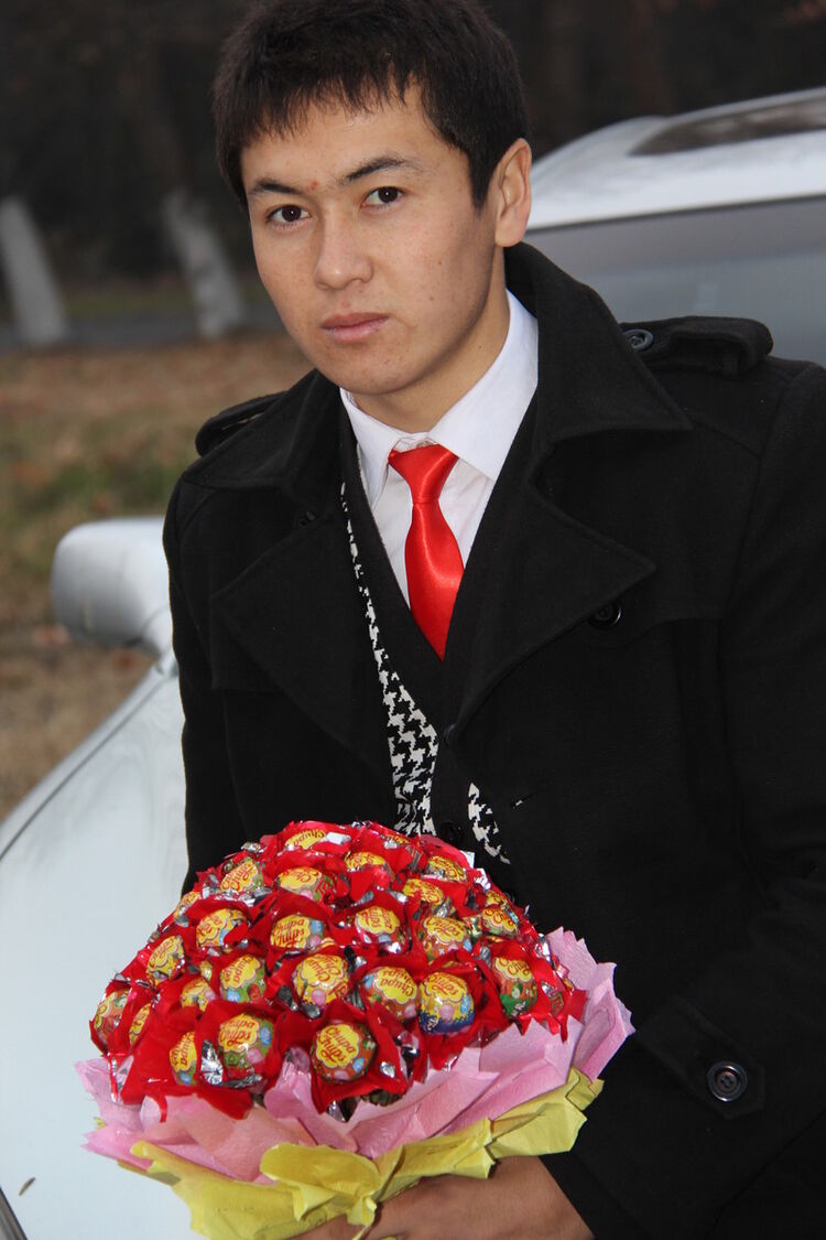  ,   Amir, 35 ,  