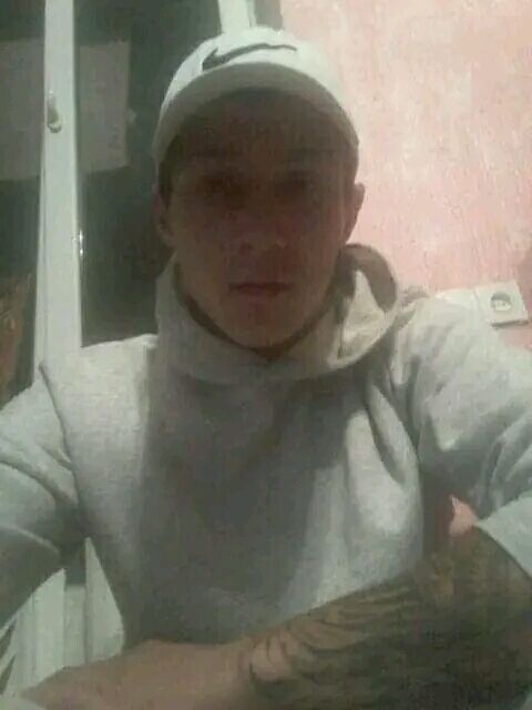  31637498  Ilie, 24 ,    