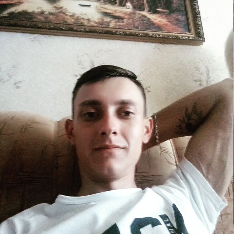  12937488  Sergio, 32 ,    