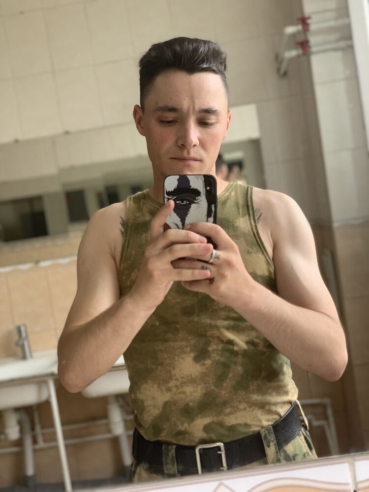  47032128  , 23 ,    