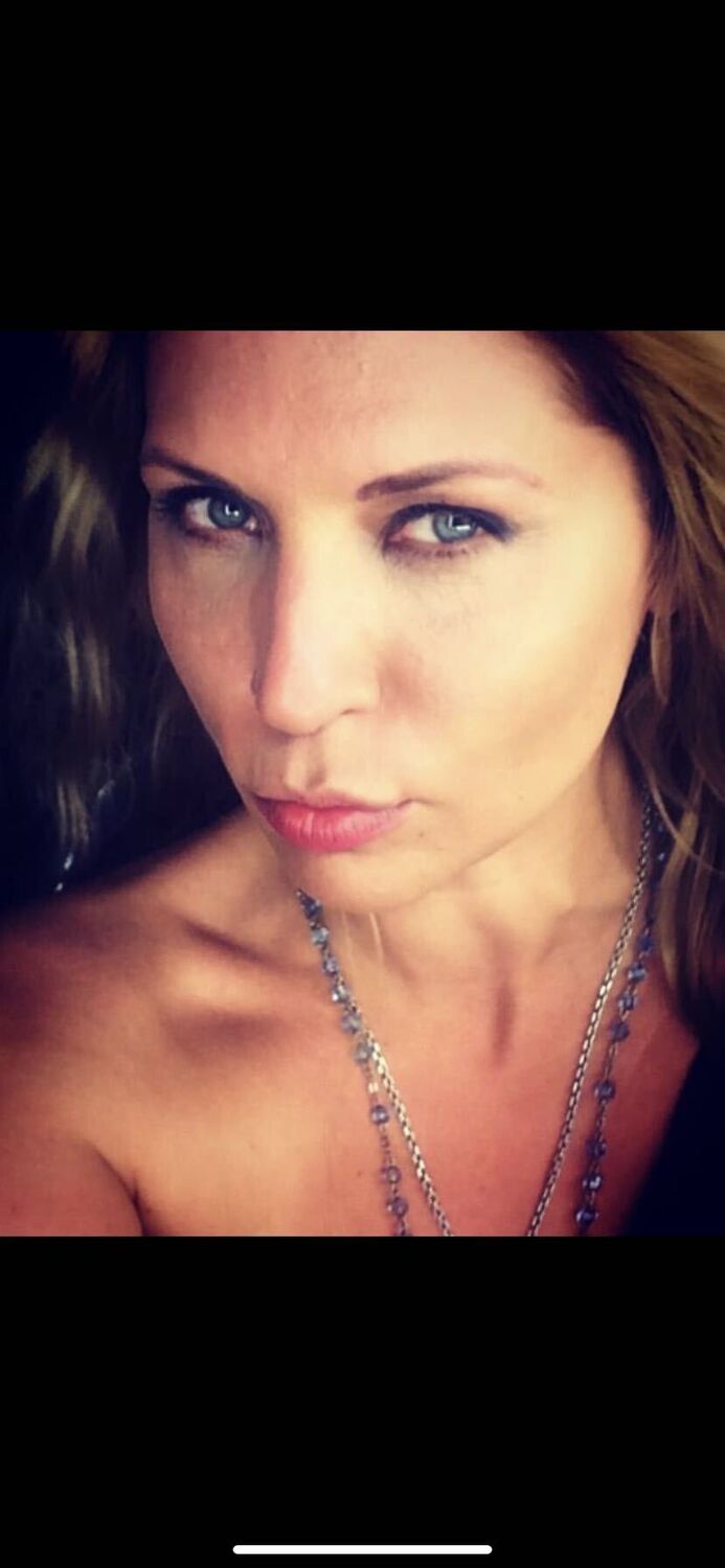  47337398  Oksana, 45 ,    Budva