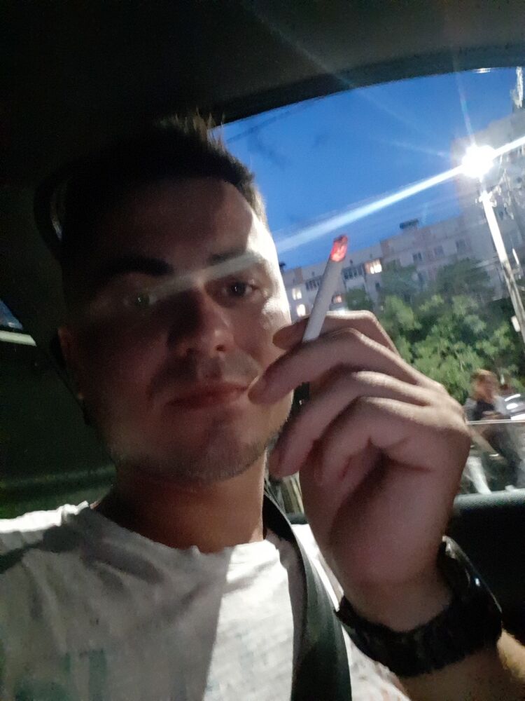  ,   Giony, 32 ,   ,   , c , 