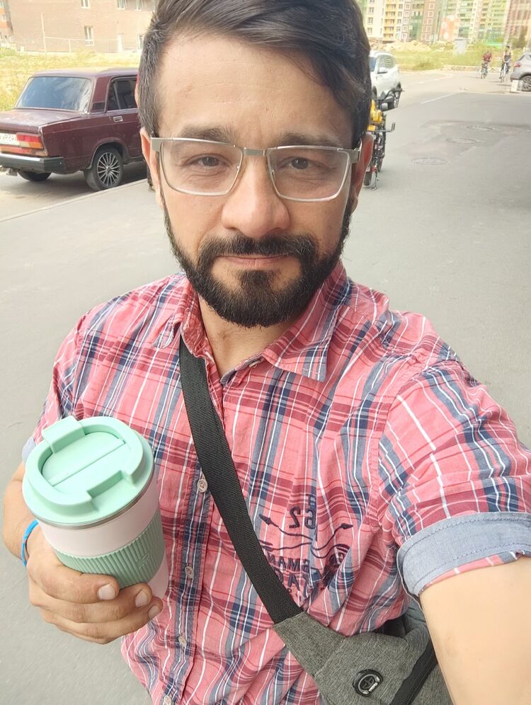  47980458  Alexander, 38 ,    -