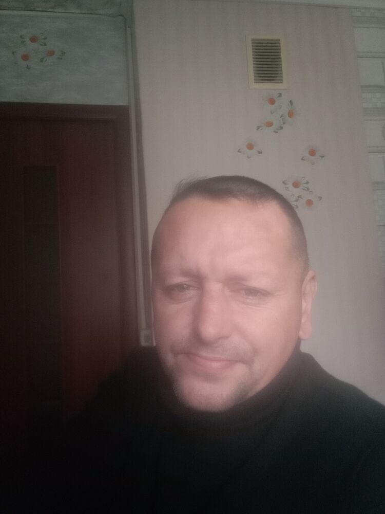  41344358  Sergey, 43 ,    