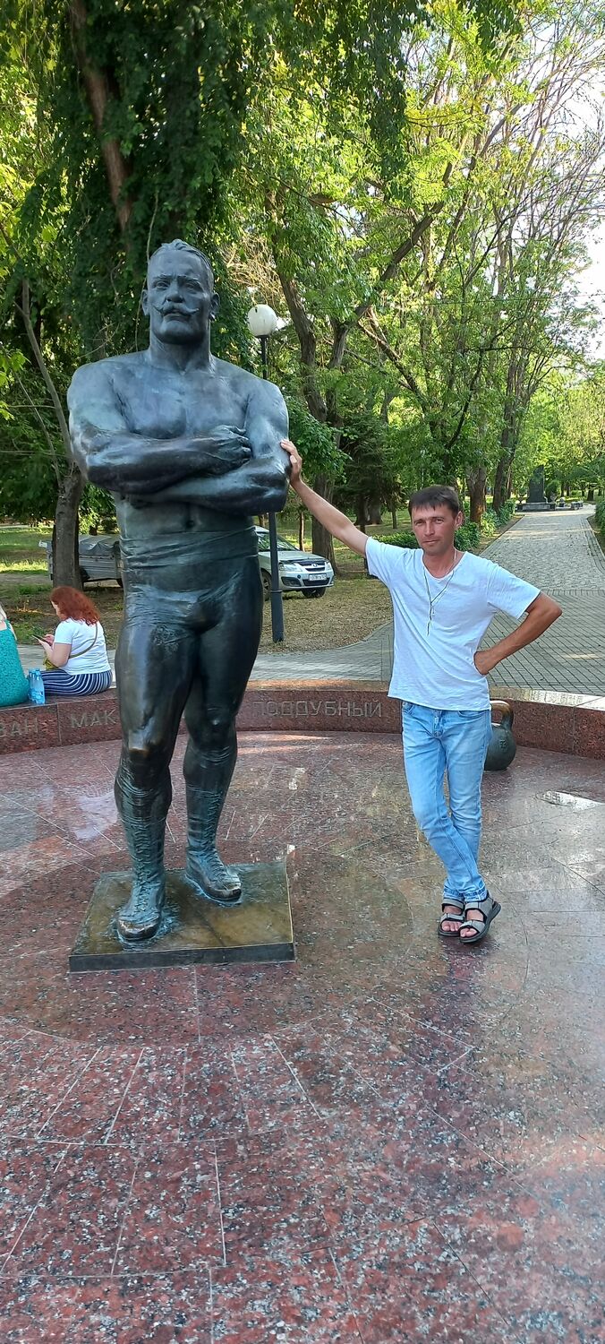  46974548  Nikolay, 41 ,    Deleted
