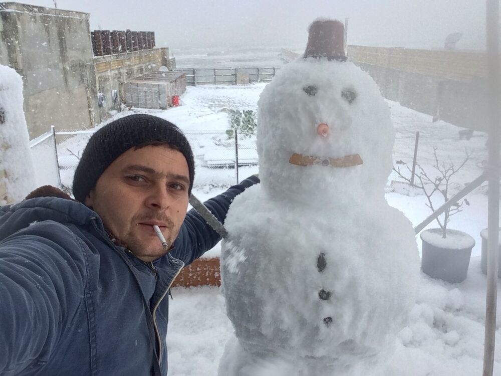  11938298  Ruslan, 38 ,    