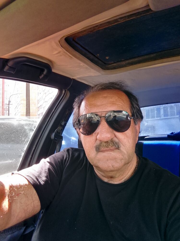  51985638  Xatir, 63 ,    