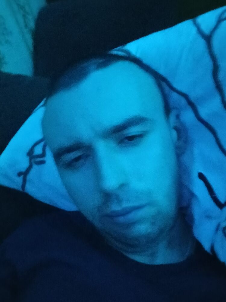  49803948  , 28 ,    