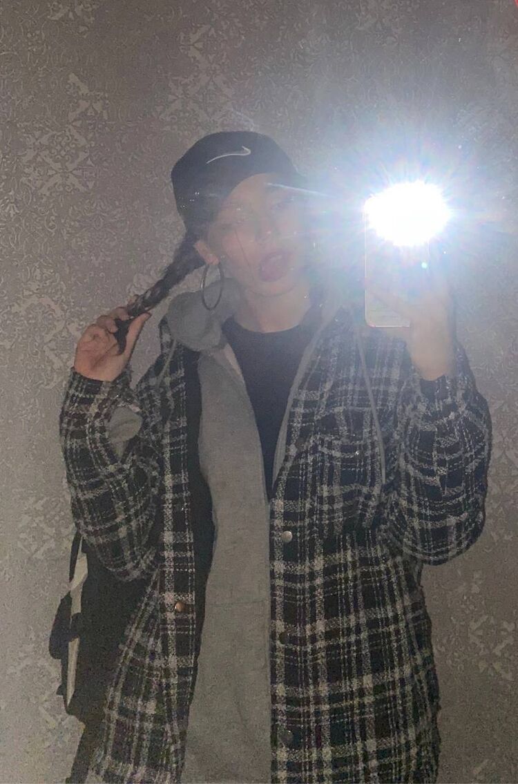  40025308  , 21 ,    