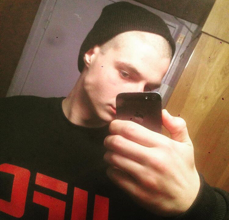  18726498  , 31 ,    