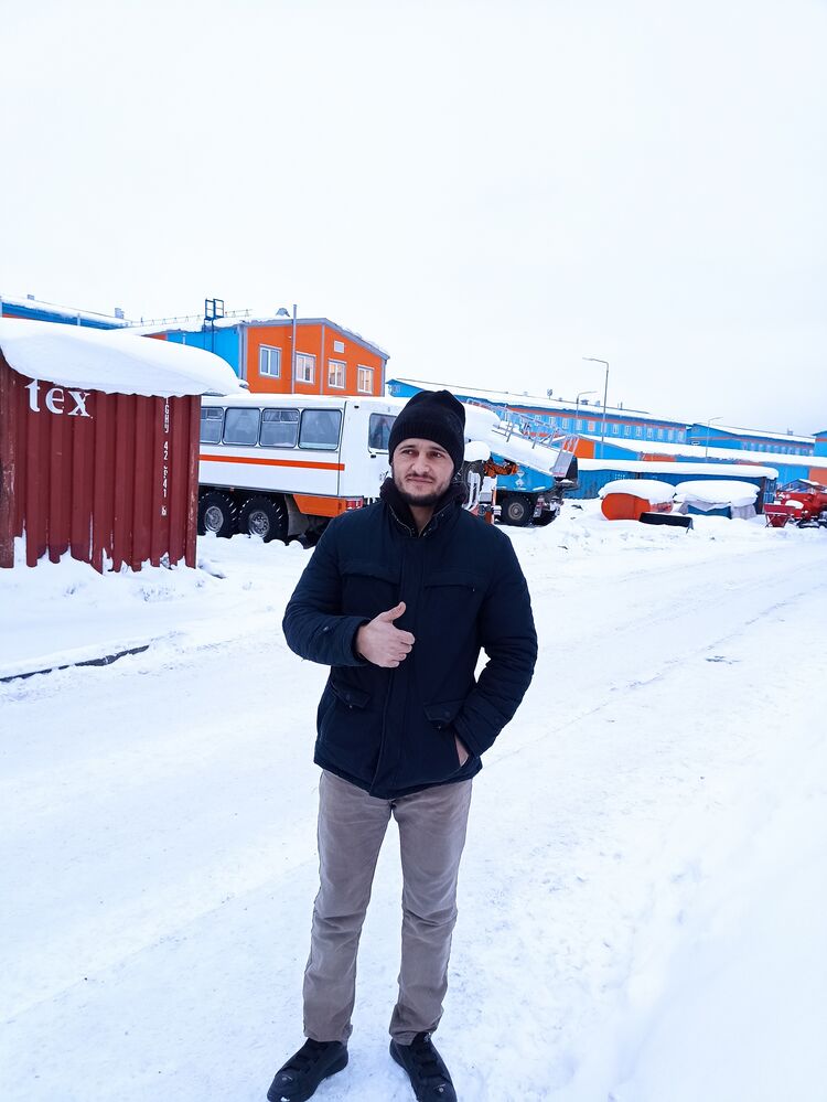 ���������� �����������, ���� ������� Azizbek, 46 ���, ������������ ��� ������, ����� � ���������