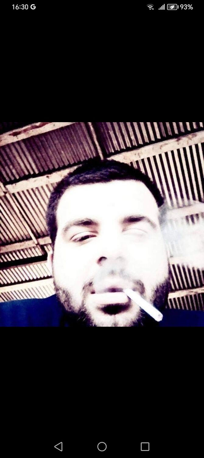  ,   Beso, 28 ,   ,   