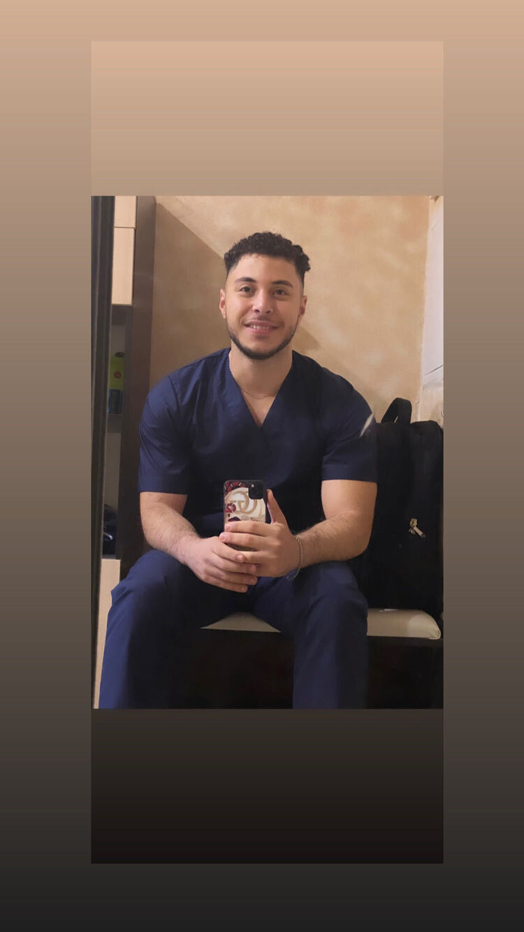  28063688  , 23 ,    