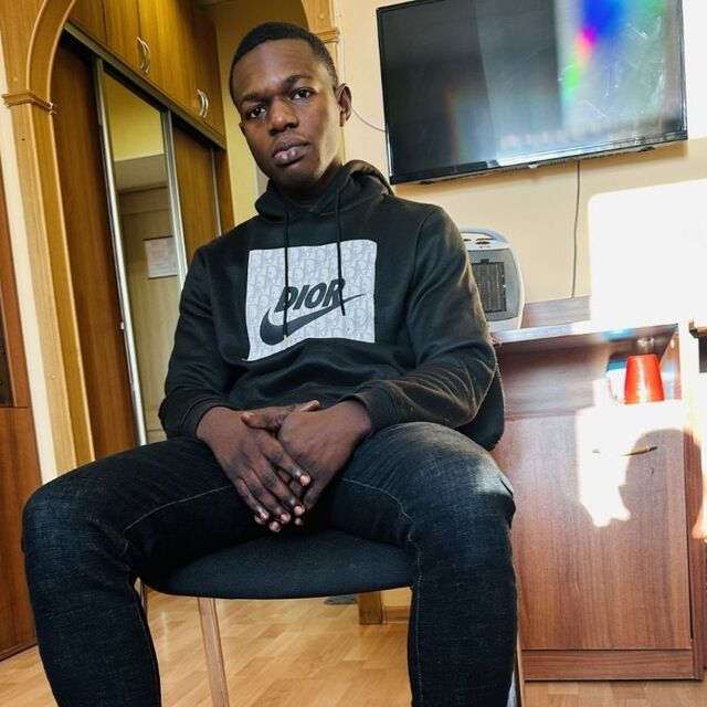  ,   Tarik, 25 ,   ,   