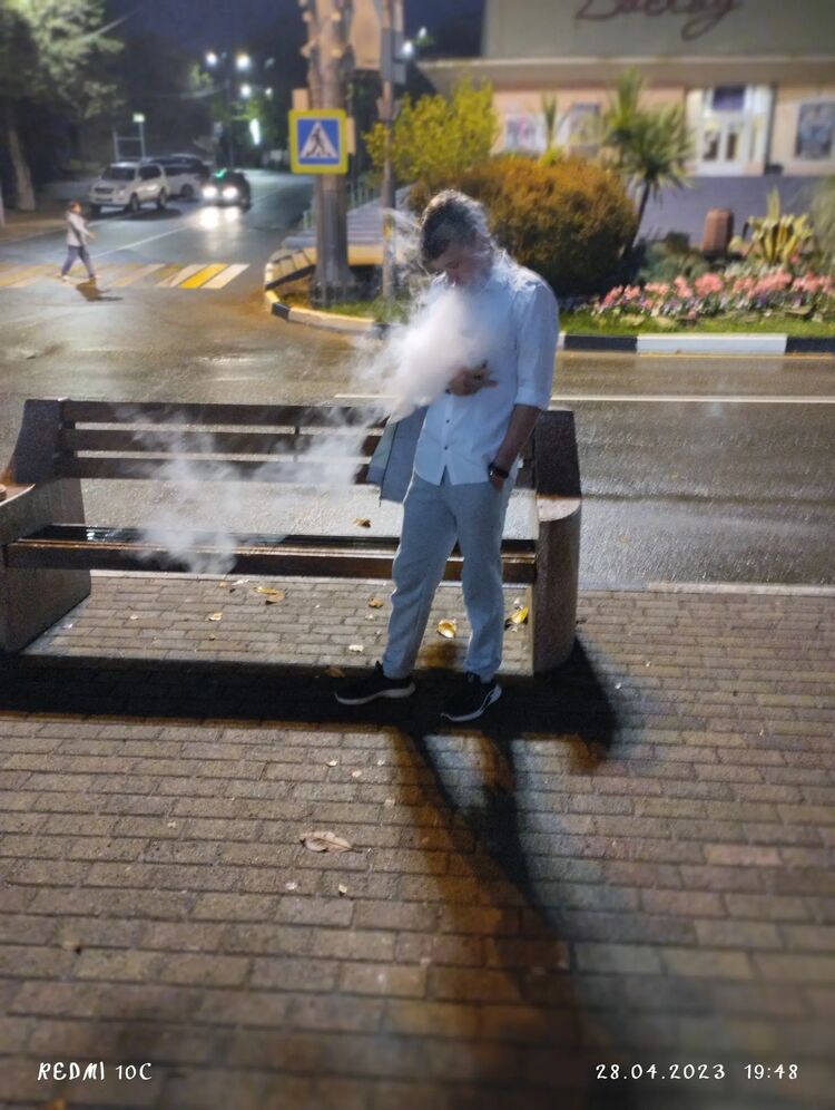  43739728  , 21 ,    