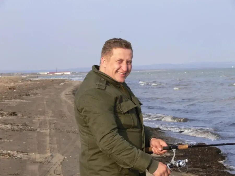  51159559  James, 55 ,    