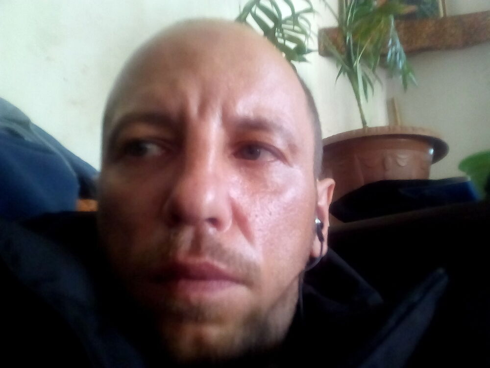  13936938  Sergeu, 46 ,    