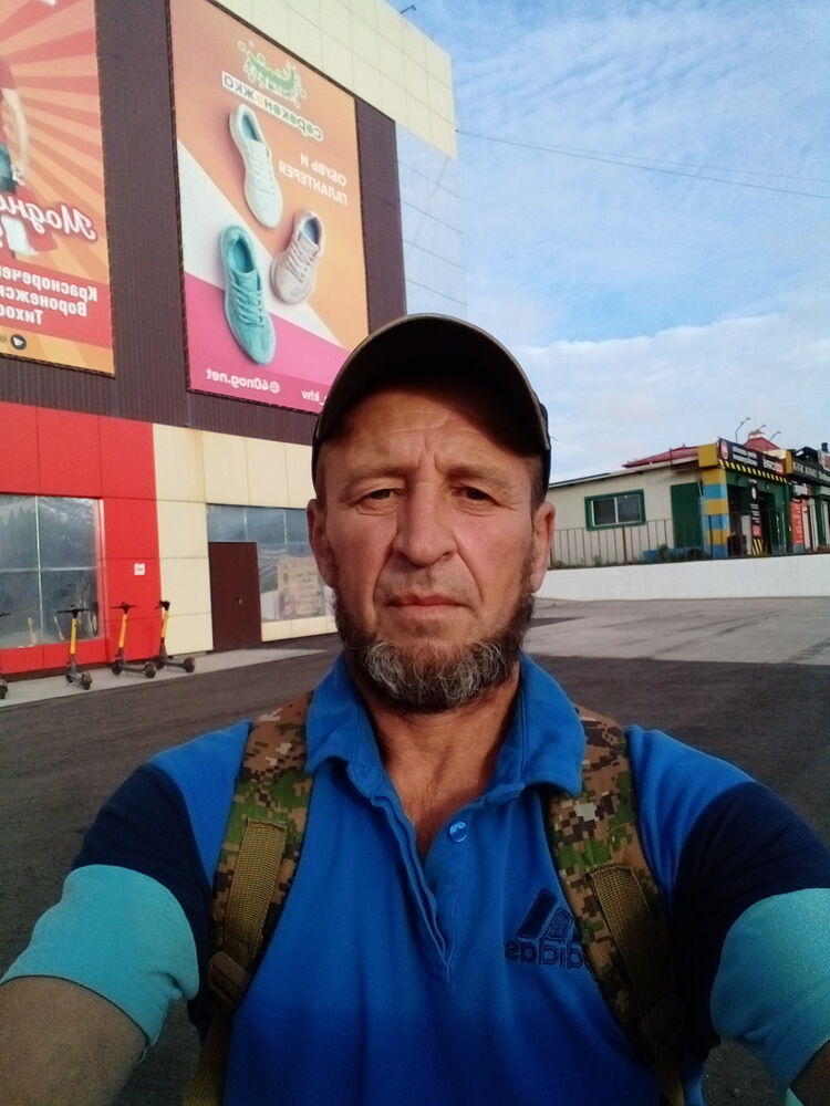  37097688  Stanislav, 53 ,    