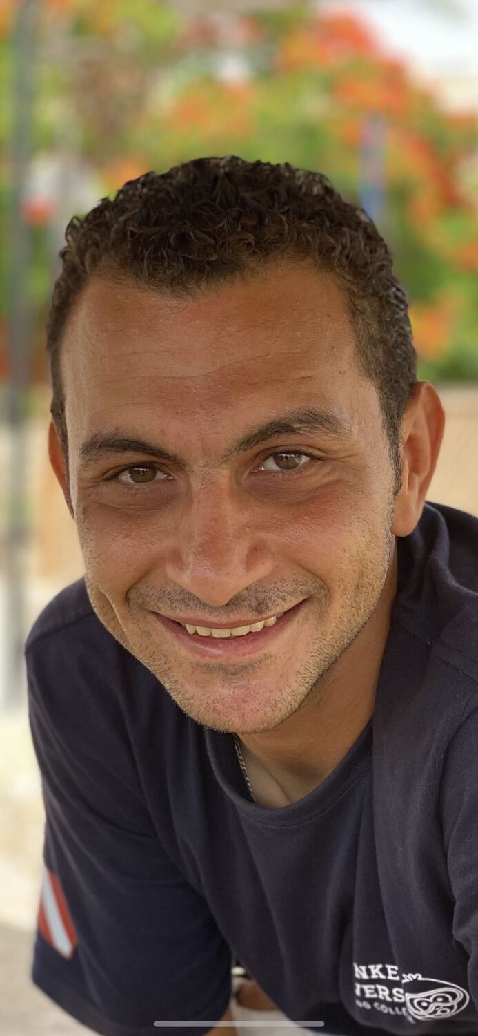  37536618  Mohamed, 32 ,    