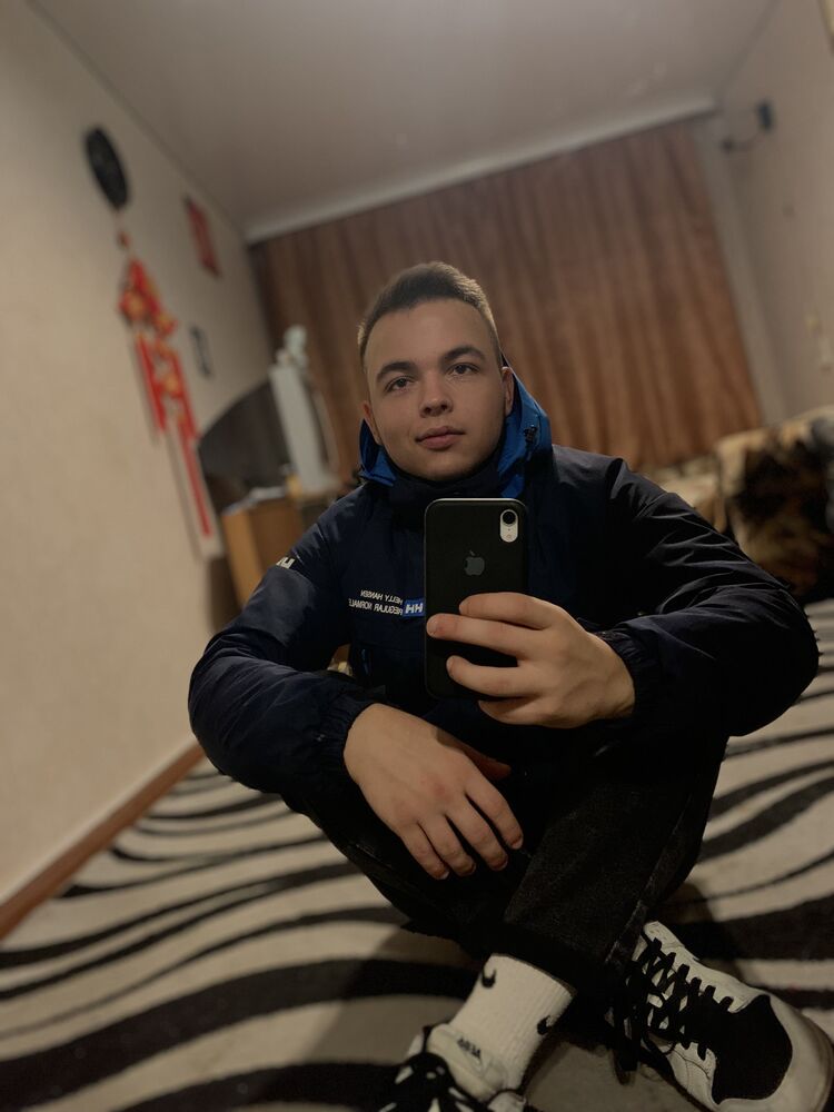  38872628  , 24 ,    