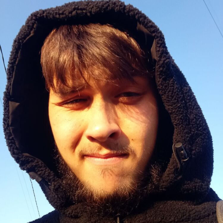  39558958  Ivan, 21 ,    