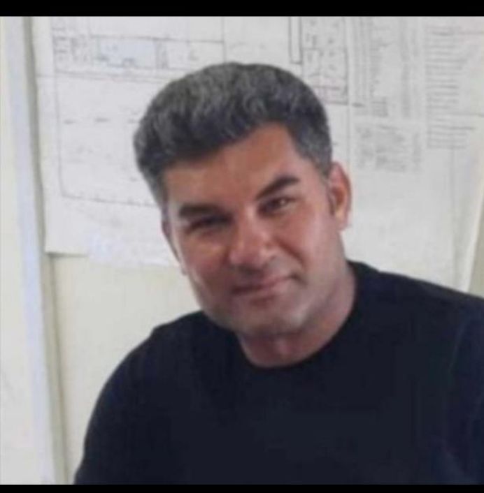  54433318  Kemal, 49 ,    