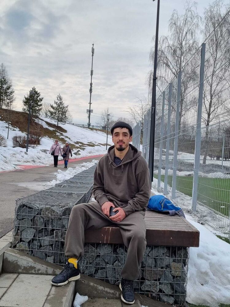  27200648  ASASSIN, 28 ,    