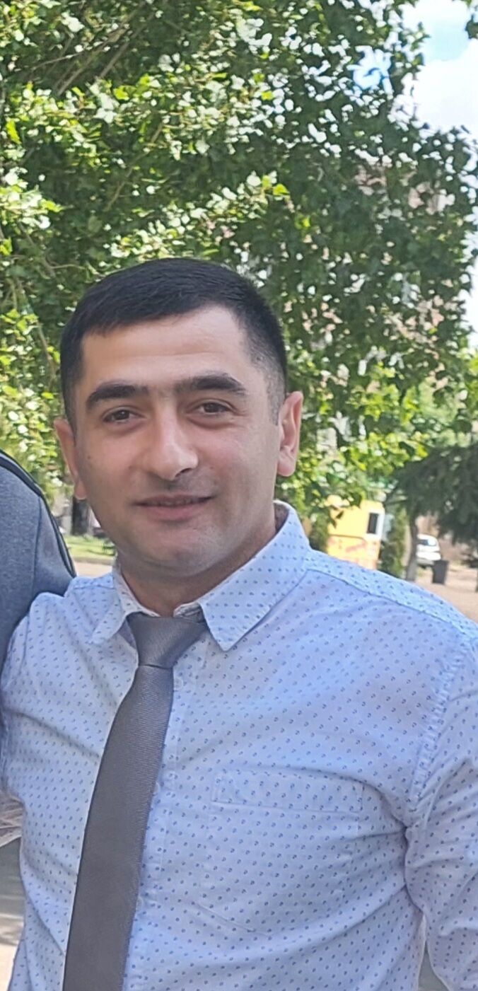  36440108  Narek, 34 ,    