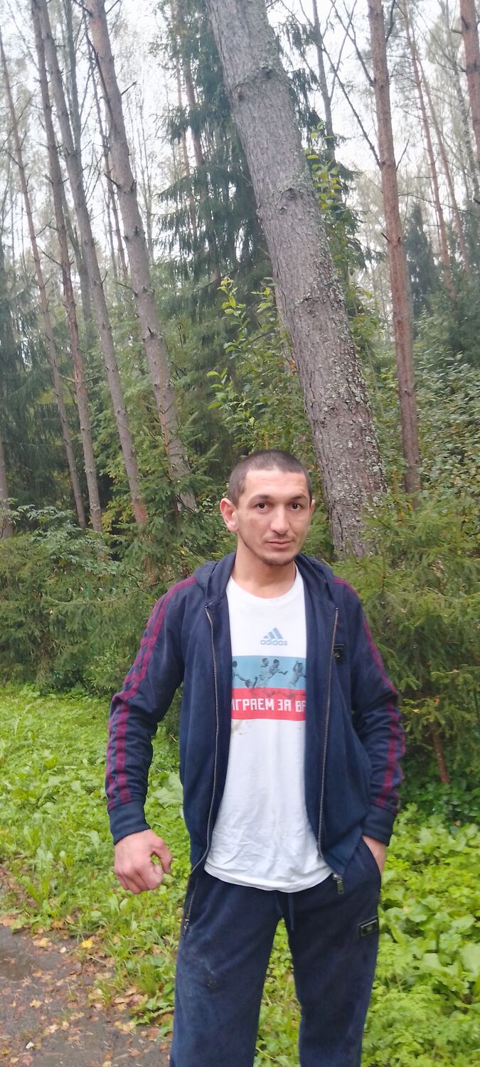  38132718  Shamil, 36 ,    