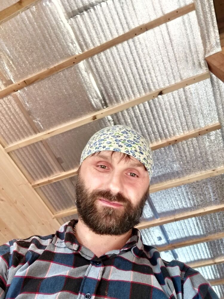  18715078  , 53 ,    
