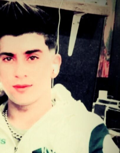  49403168  Roys, 23 ,    