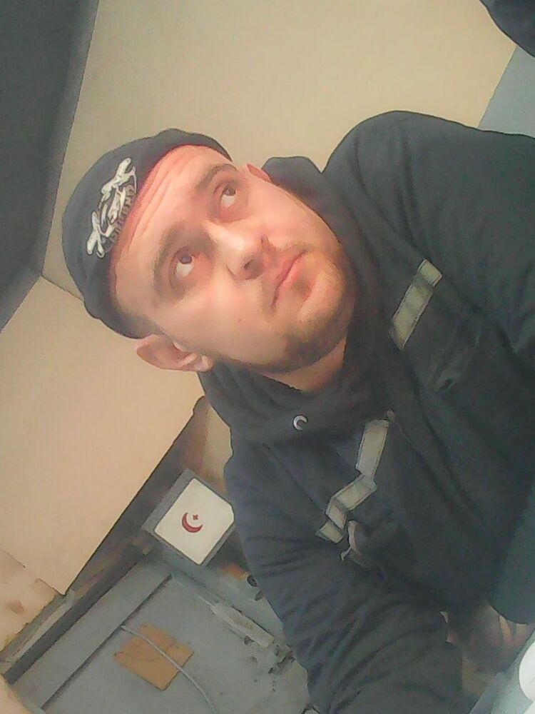 35728718  , 30 ,    