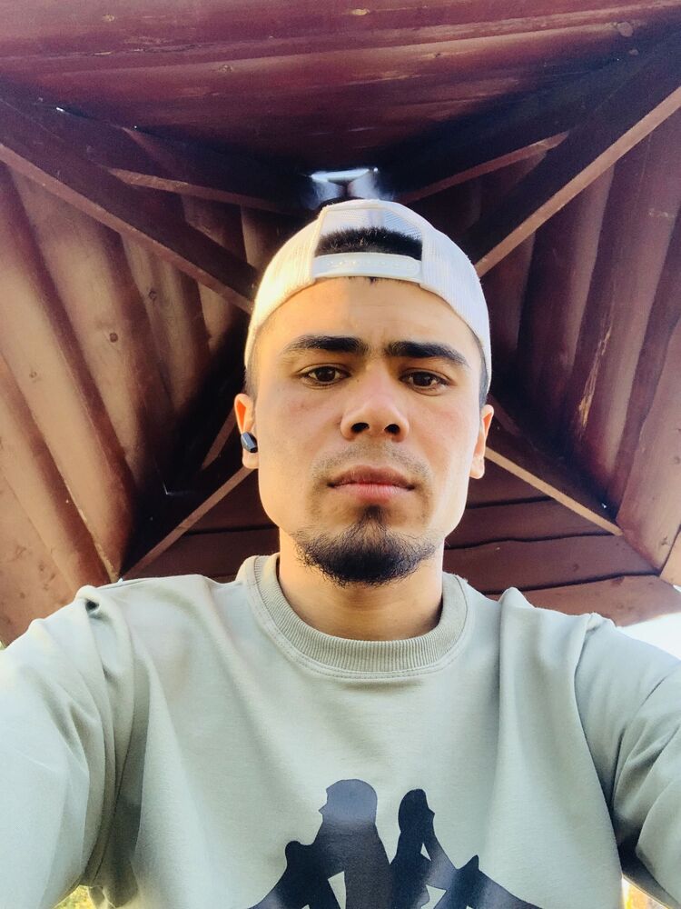  43545868  Shahobdin, 24 ,    