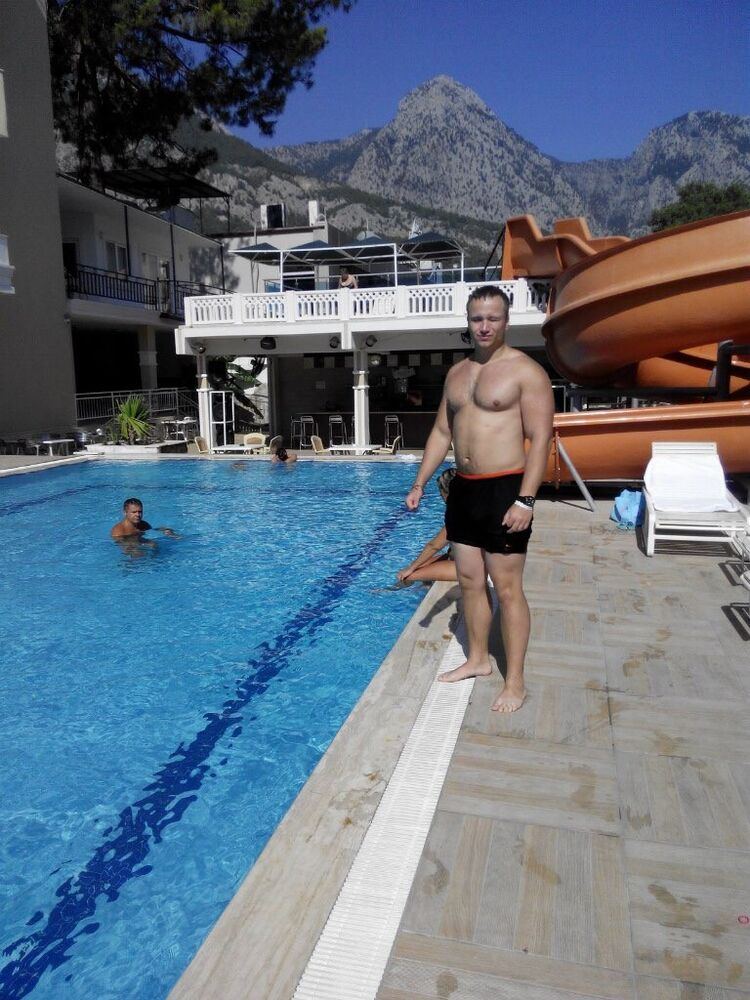  8134038  , 39 ,    --