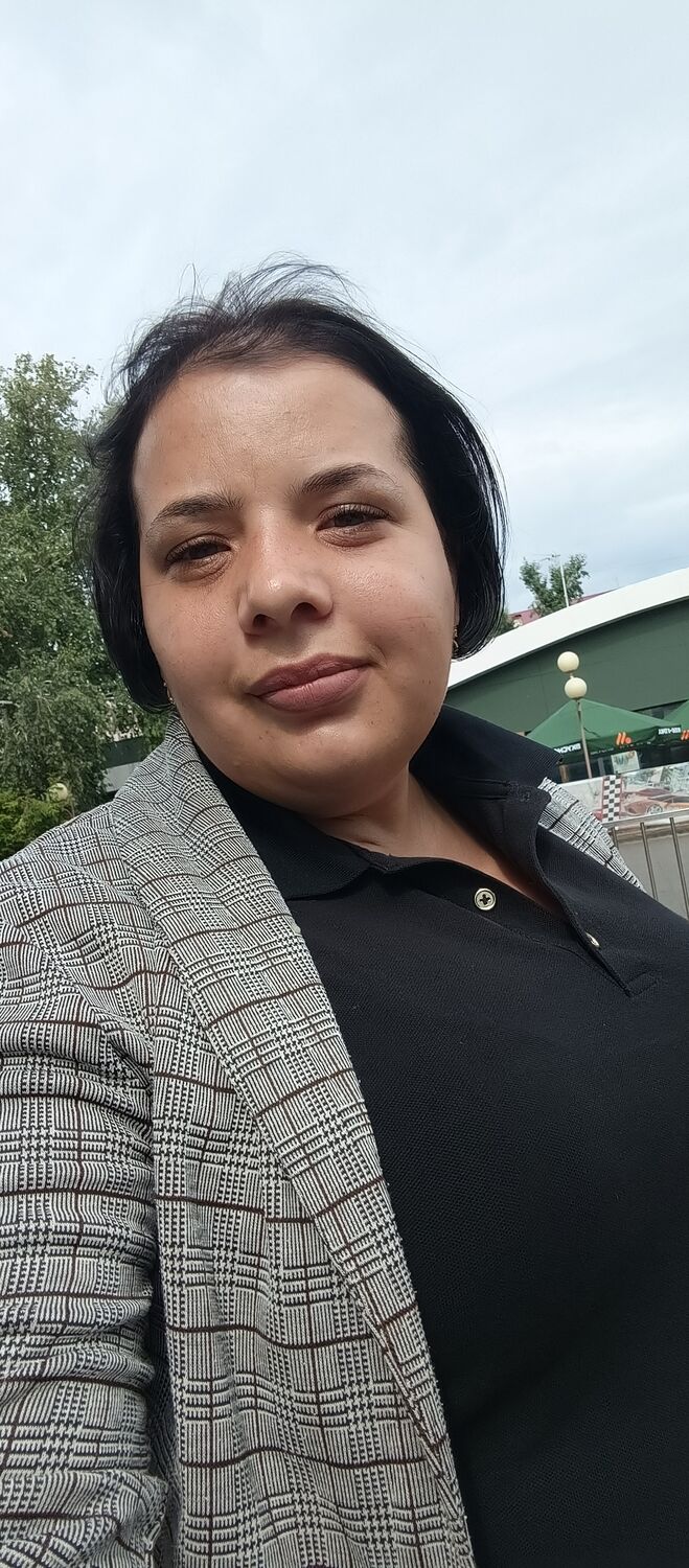  54412238  Nadezda, 30 ,    