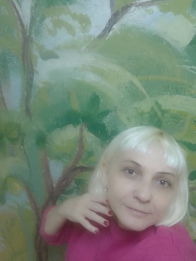  53204998  Liana, 40 ,    