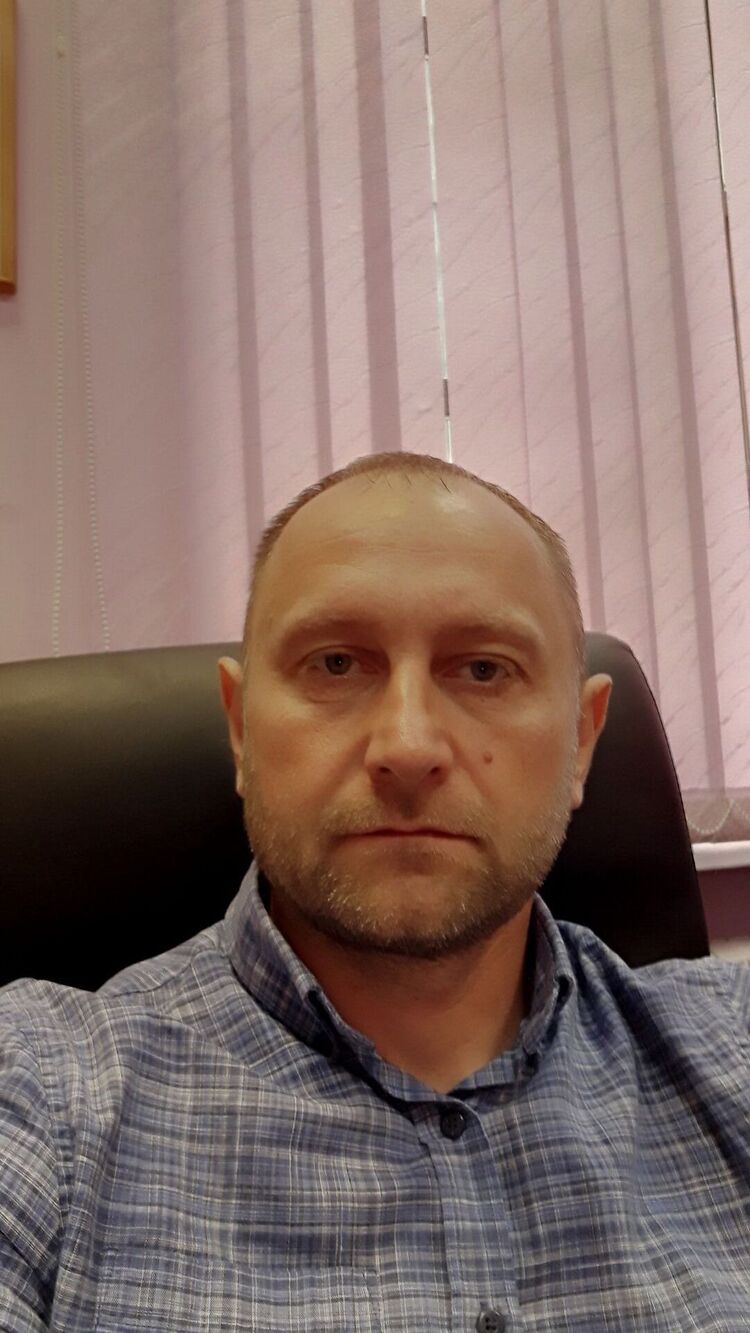  43079758  , 42 ,    